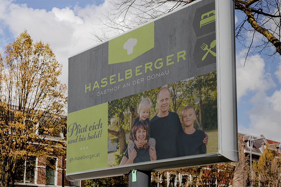 Street Billboard Mockup_haselberger
