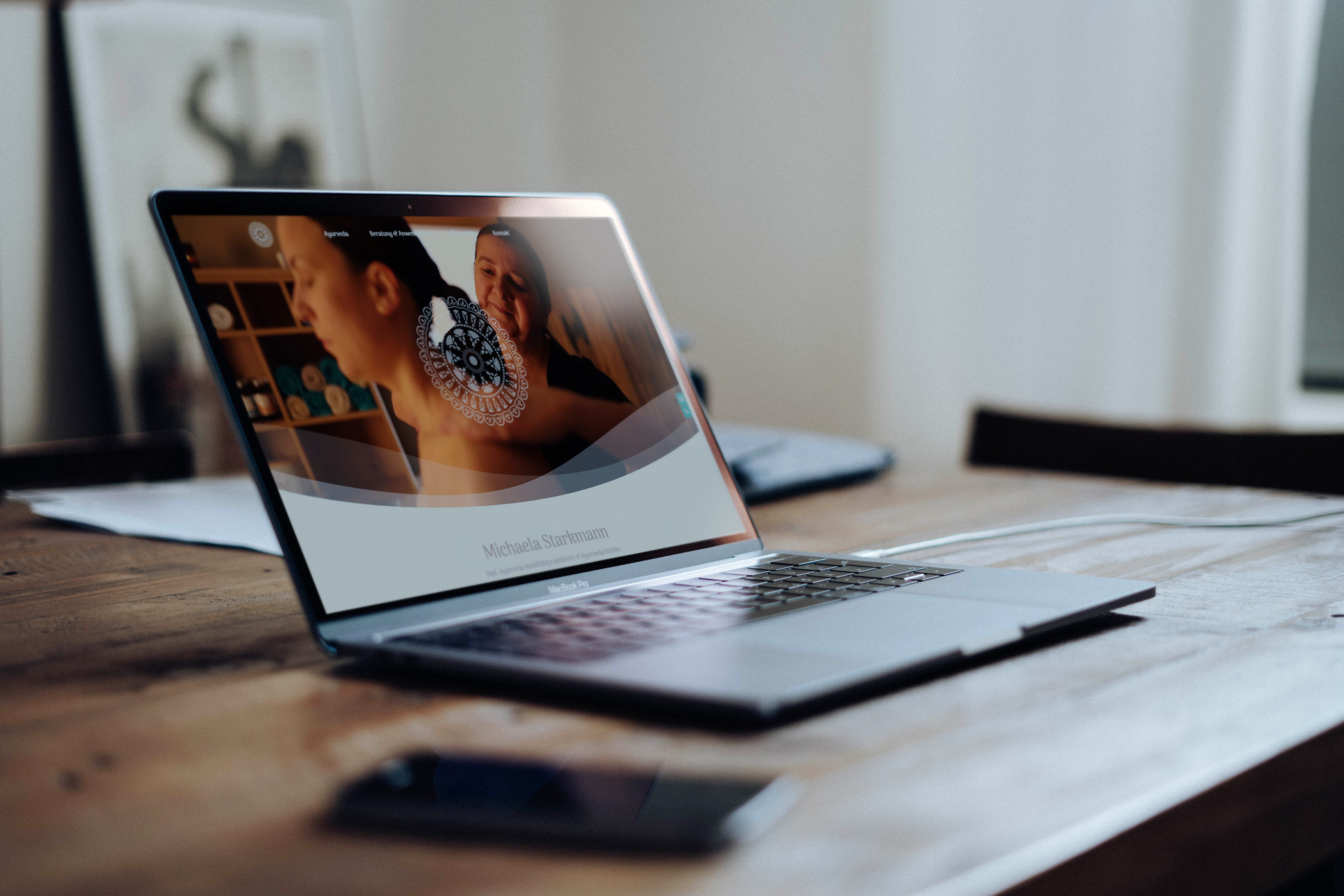 Macbook Pro Touch-Bar Mockup – Home Office – Vol 09 A Kopie